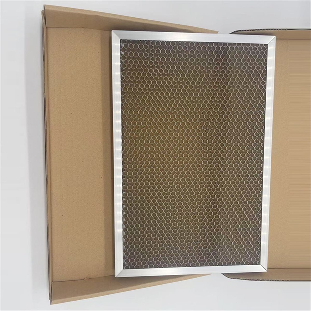 Table de travail en nid d'abei - Industrial Laser Table avis et prix